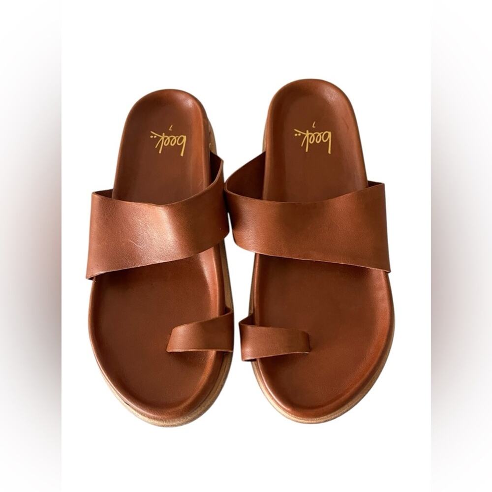 Beek Woman  Leather Sandal Size:7